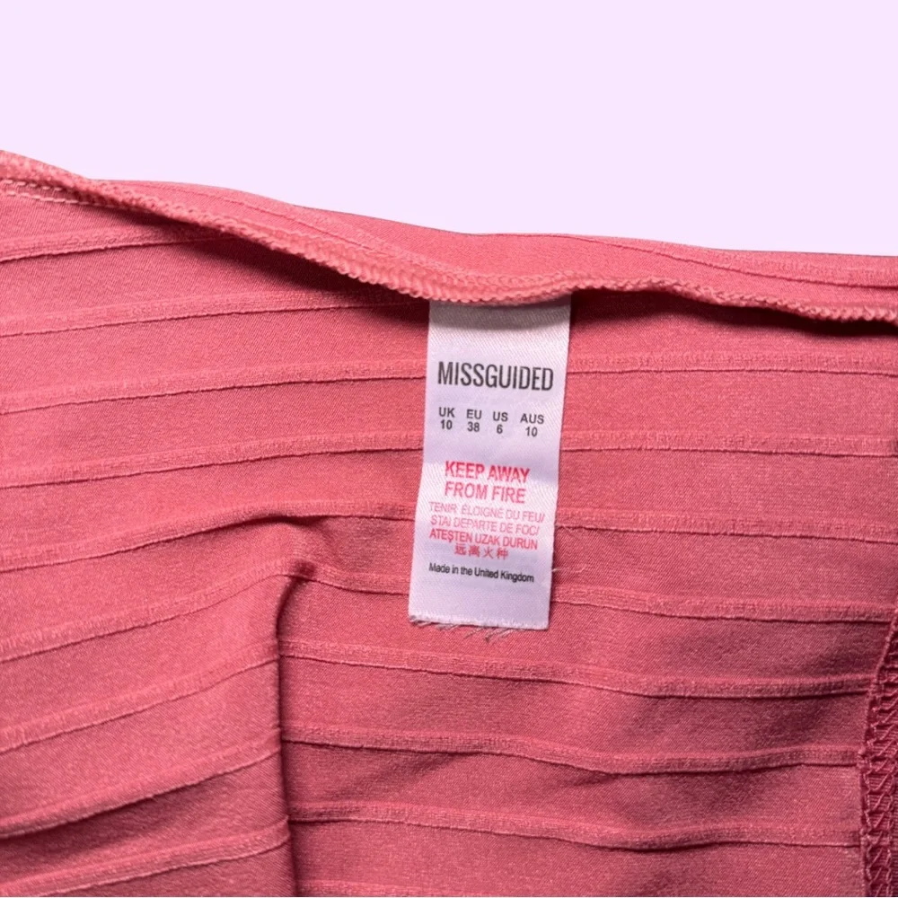 Pink Ribbed Halter Crop Top with Choker - Picture 3 of 3